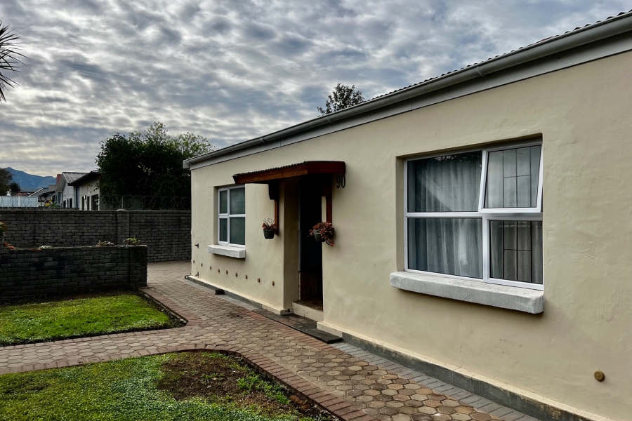 6 Bedroom Property for Sale in George Central Western Cape